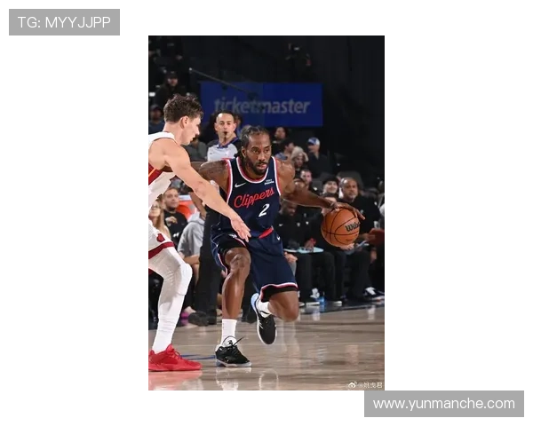 快船训练热火朝天比尔回归合练小卡状态火热登炮组合喜迎新赛季